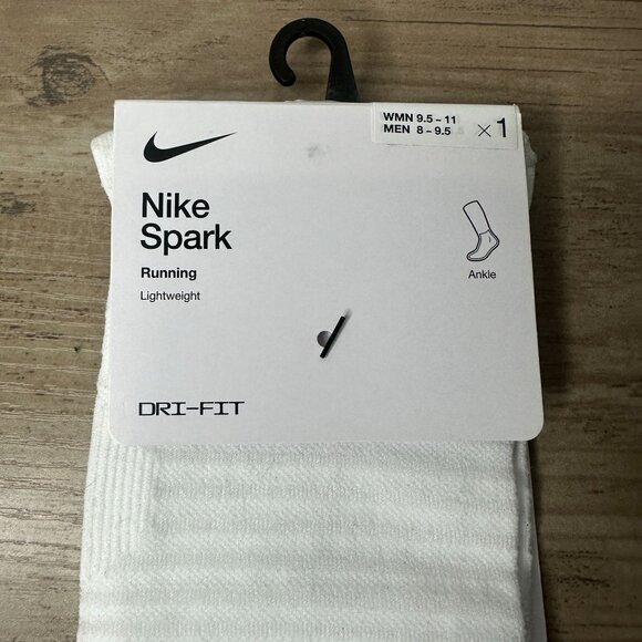 NWT Nike Unisex Spark Dri-FIT Lightweight Running Ankle Socks White Size Medium - Picture 3 of 10